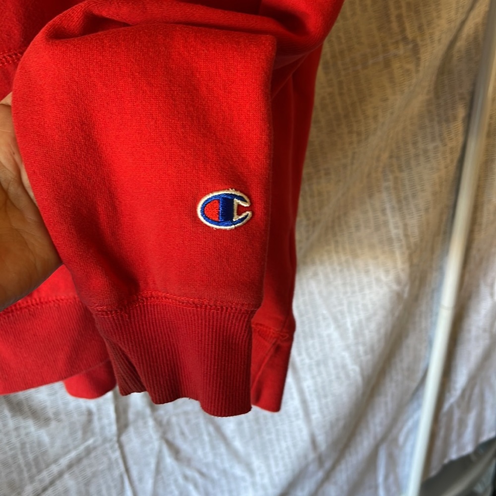 Red Champion - Picture 2 of 3